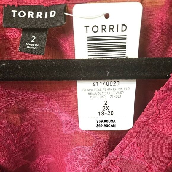 NEW TORRID Plus Size LongSleeve Burgundy Chiffon Clip Dot Extreme Hi-Lo Top. - Picture 16 of 16